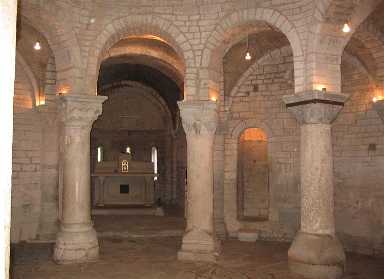 Interior, Rotunda of San Tomè, Bergamo, Italy, c.1100 - Романская архитектура