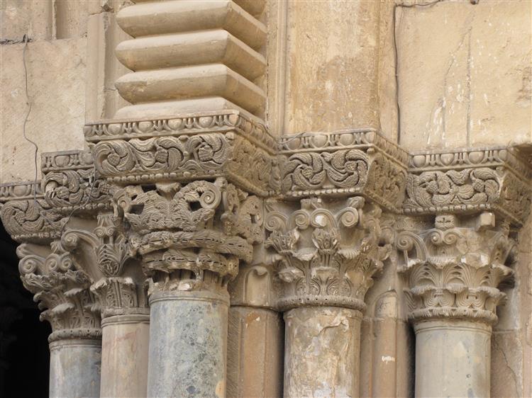Capitals, Church of the Holy Sepulchre, Jerusalem, Israel, 1048 - Romanesque Architecture
