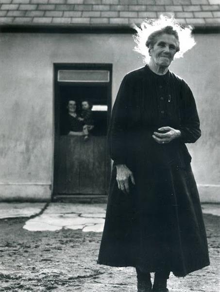 Elderly Woman, County Clare, Ireland, 1954 - 多萝西·兰格