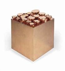 21 demi-sphères sur un cube - Pol Bury